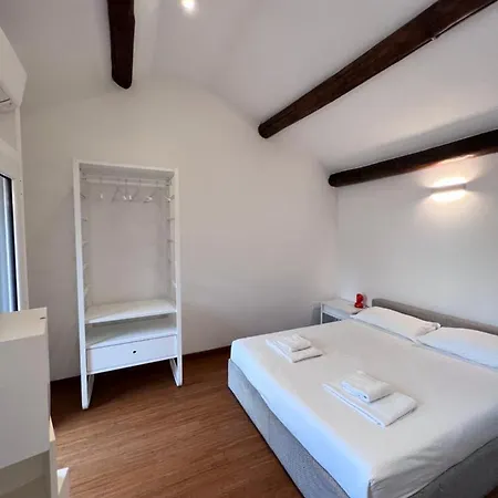 Skyline Silence Suite-2